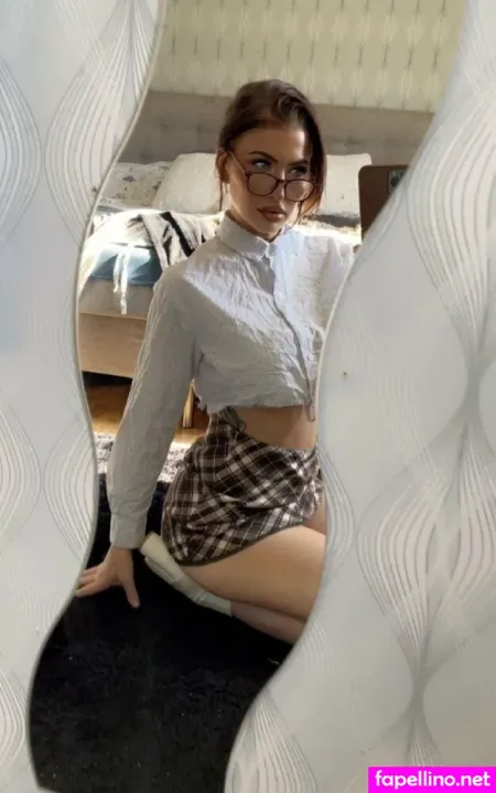 Nicolebergh OnlyFans Thumbnail #gKN2i4ahZ6