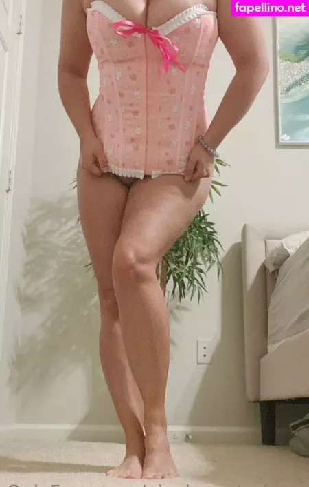 Nicolecanterbury OnlyFans Thumbnail #8E2w4bs1xs