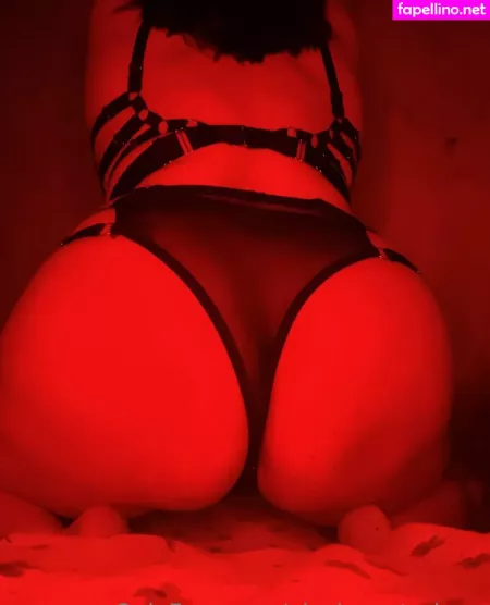 Nicolecanterbury OnlyFans Thumbnail #LkvJdelvbK