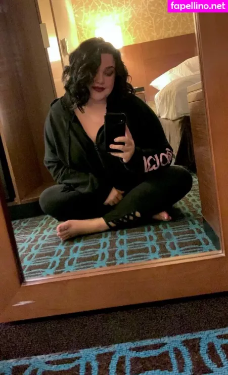 Nicolefoxx6free OnlyFans Thumbnail #lh9eSrBoyj