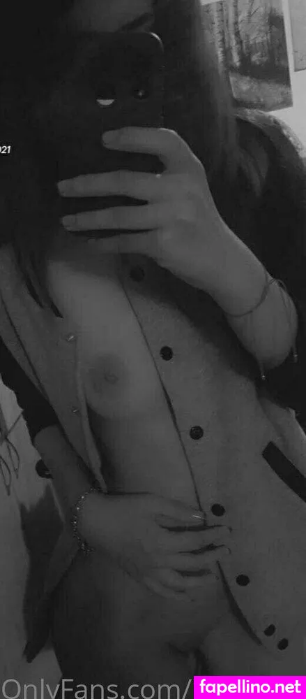 birdiiebaby, nicoleita2000 Nude Leaked OnlyFans Photo #lQXfLMx4zD