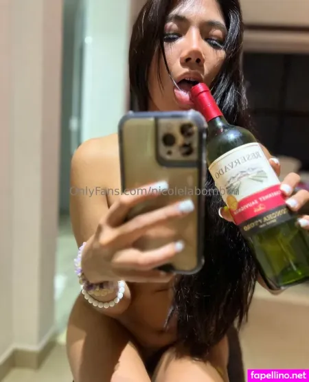 Nicolelabombon OnlyFans Thumbnail #0OVOIV86kg