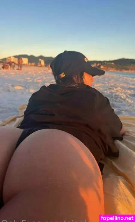 Nicolemelaniee OnlyFans Thumbnail #PvTOLxmaC9