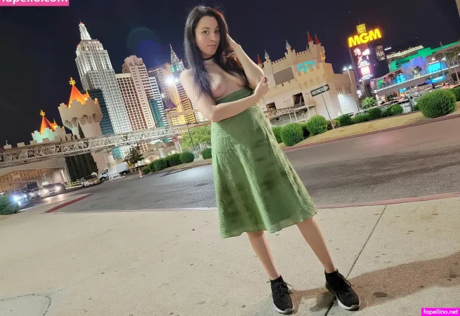 Nicoleniagara OnlyFans Thumbnail #FlnkIES0E9