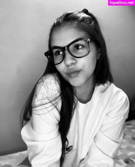 Nicoleross23 OnlyFans Thumbnail #NhHSTBwDdG