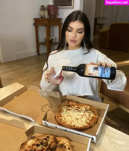 Nicolethorne OnlyFans Thumbnail #Esf6gWcos4