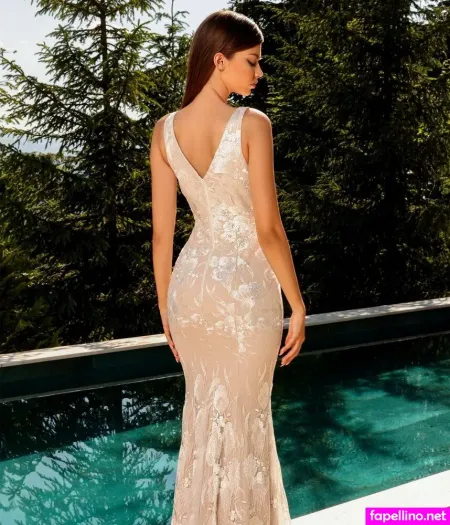 Nicoletta OnlyFans Thumbnail #e1corNSAoz