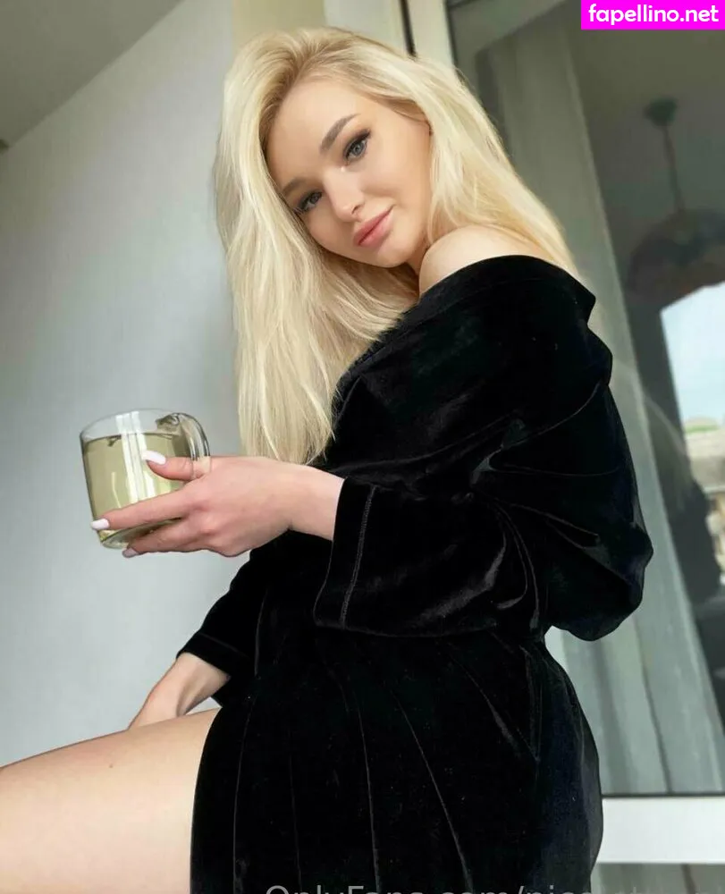 nicolettte.m, nicolettten Nude Leaked OnlyFans Photo #SmAlps6ryn