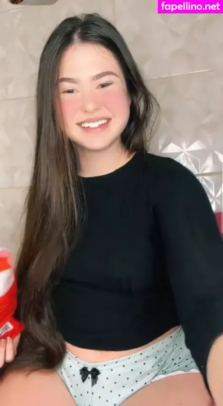 Nicolle Caroline OnlyFans Thumbnail #84DI1zATRw