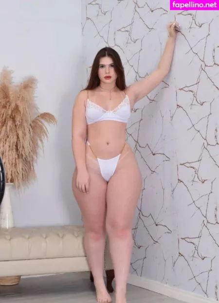 Nicolle Caroline OnlyFans Thumbnail #CTKlZU0icP