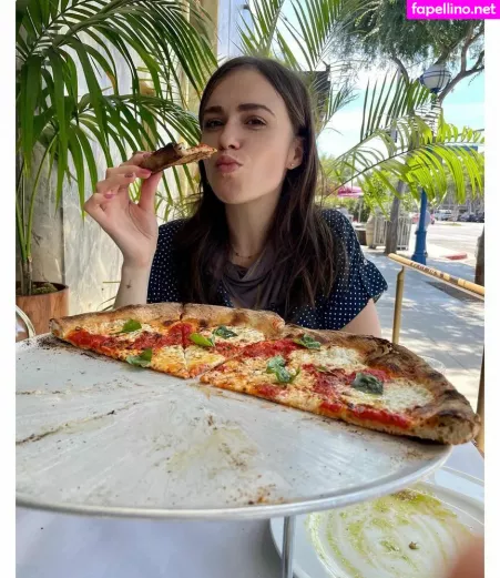 Nicolle Gironda OnlyFans Thumbnail #i6bU4IyO0R