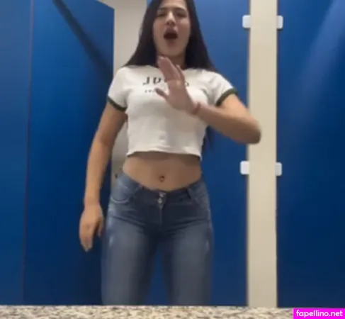 Nicolle Luz OnlyFans Thumbnail #oKP9k2WgbN