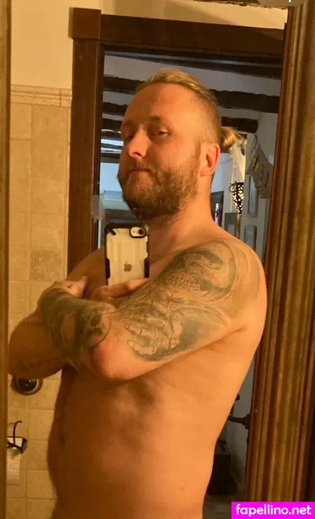 Nicoslowefree Main Profile Photo