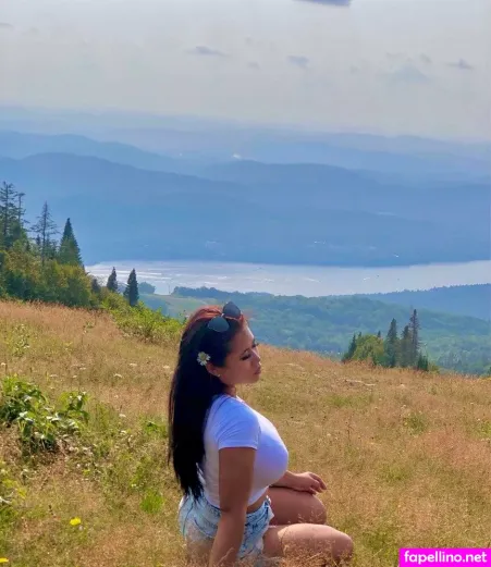 Nida Neko OnlyFans Thumbnail #XE0yzcXlbM