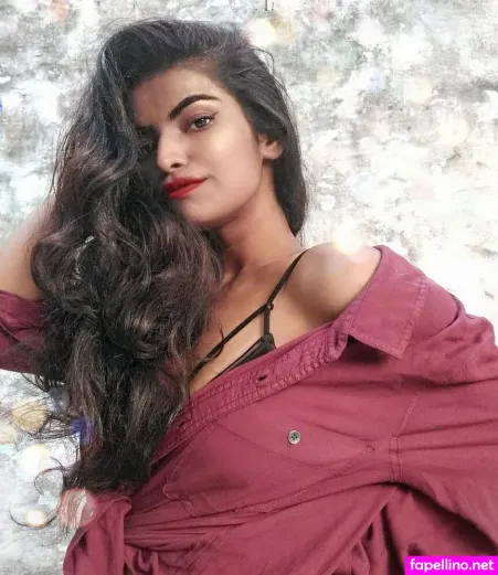 Nidhi Goel OnlyFans Thumbnail #UyUn76Icza