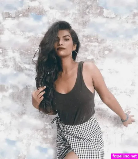 Nidhi Goel OnlyFans Thumbnail #cHc9stREng