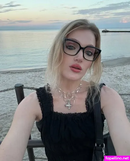 Nightlyyy Me OnlyFans Thumbnail #GcbRRRg7nE