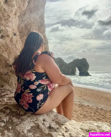 Nik By The Sea OnlyFans Thumbnail #DnSFUJ1yQg