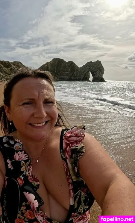 Nik By The Sea OnlyFans Thumbnail #cniB9N4hBR