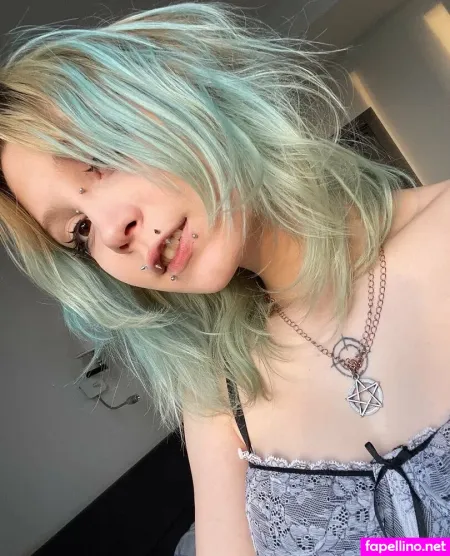 Nika Alien OnlyFans Thumbnail #8QE4NnWaBm