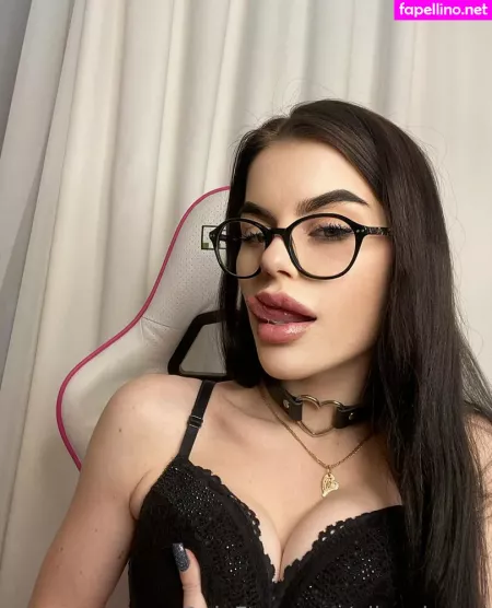 Nika Dream OnlyFans Thumbnail #AmZvULE0LB