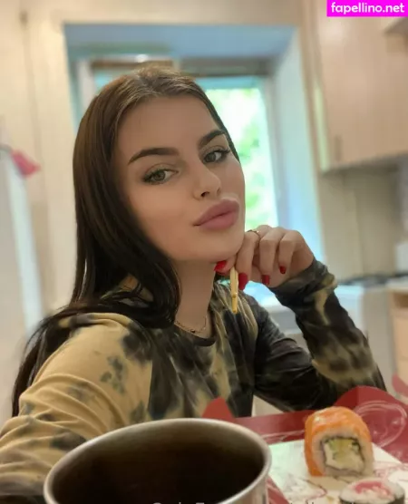 Nika Dream OnlyFans Thumbnail #kurfoKZ78A