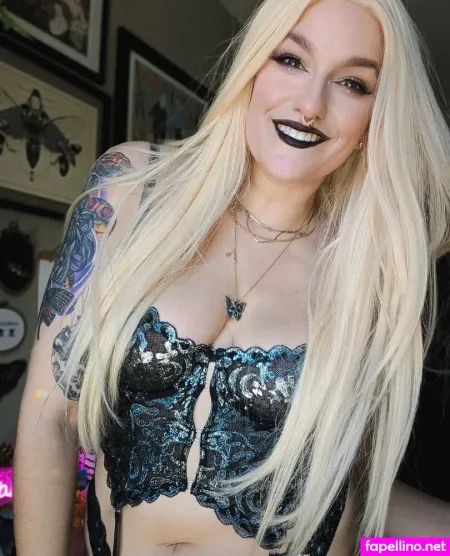 Nika Howard 1 OnlyFans Thumbnail #LXNqII7C7A