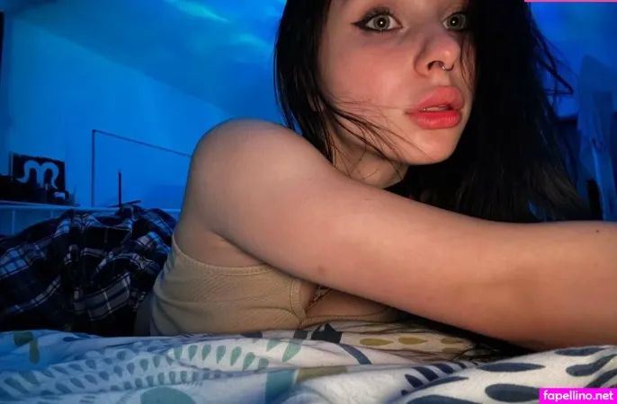 Nika Lun OnlyFans Thumbnail #1z8mCrTWXy