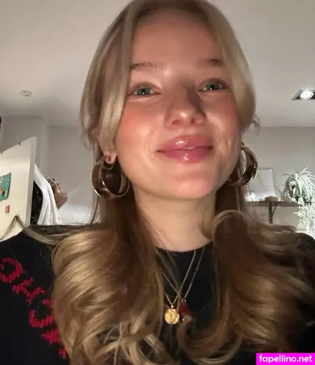 Nika Roeffen OnlyFans Thumbnail #KZHJaWHTzF