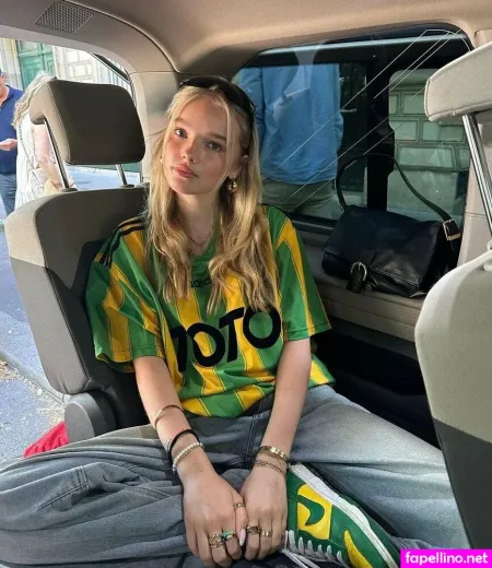 Nika Roeffen OnlyFans Thumbnail #qASVAezbN4