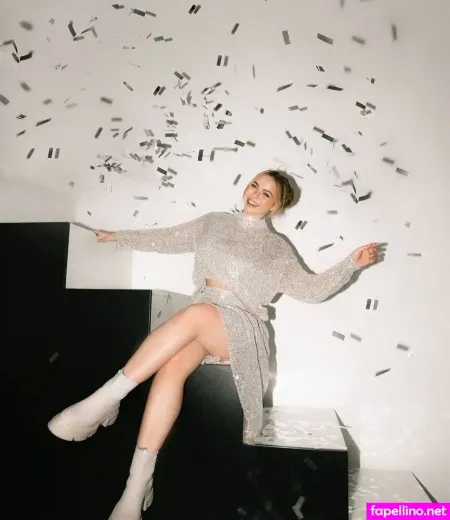 Nika Sofie 1 OnlyFans Thumbnail #VvdqVPIZ3E