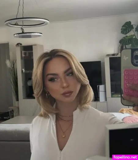 Nika Sofie 1 OnlyFans Thumbnail #jDGLqCZ79J