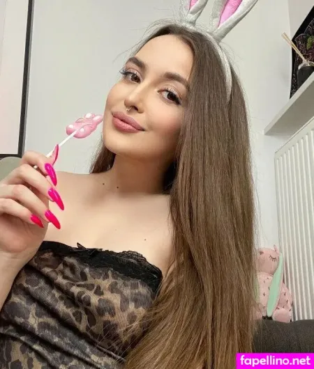 Nikacosdreams OnlyFans Thumbnail #iagYvFo2Tb