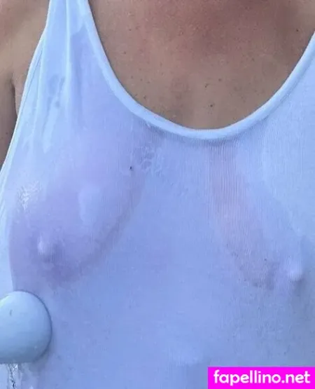 Niki J OnlyFans Thumbnail #QeMY6OJ50V