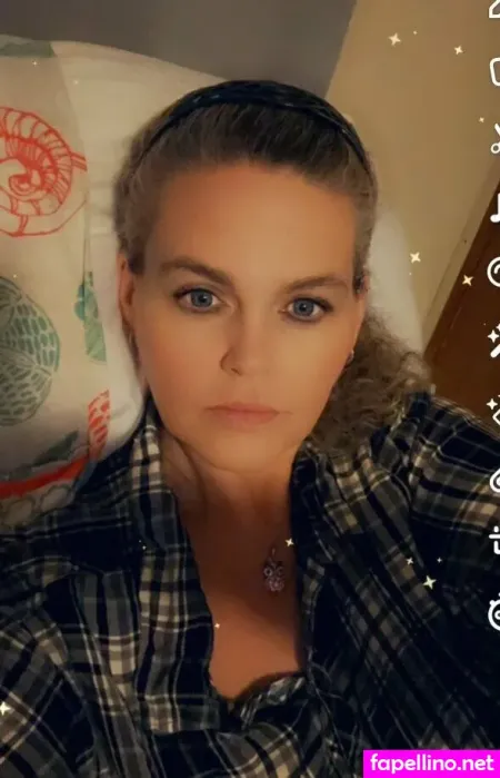 Niki J OnlyFans Thumbnail #ohM7fUmF1x