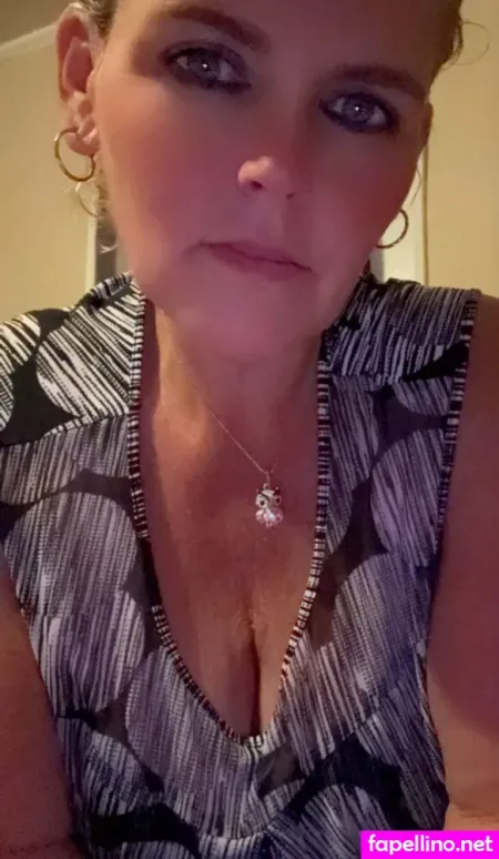 Niki J OnlyFans Thumbnail #wH0rD9e91y