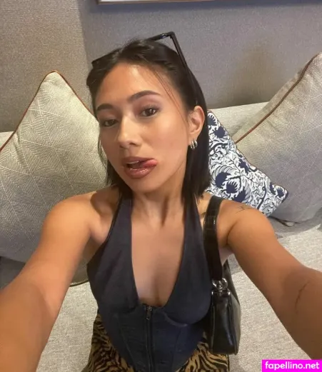 Niki Zefanya OnlyFans Thumbnail #OzYxonvFwy