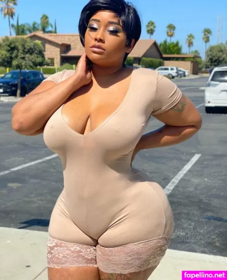 Nikiareneefree OnlyFans Thumbnail #Ae34hgrPb8