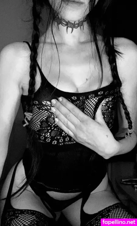 Nikidiamond1 OnlyFans Thumbnail #d6DuWUYaf8