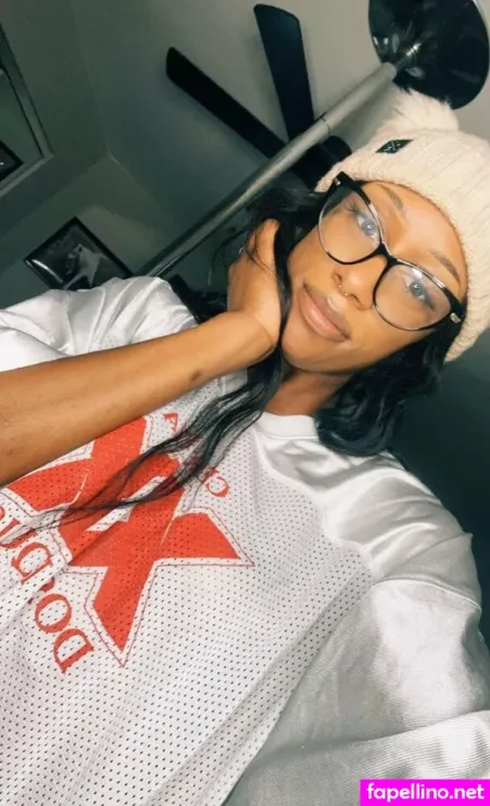 Nikii Play OnlyFans Thumbnail #q1UUIOGOgY