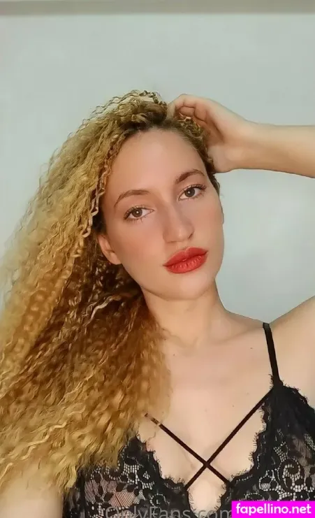 Nikiifox OnlyFans Thumbnail #jrSTNShKaC