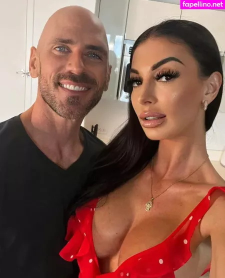 Nikita Reznikova OnlyFans Thumbnail #0E8rygffNH