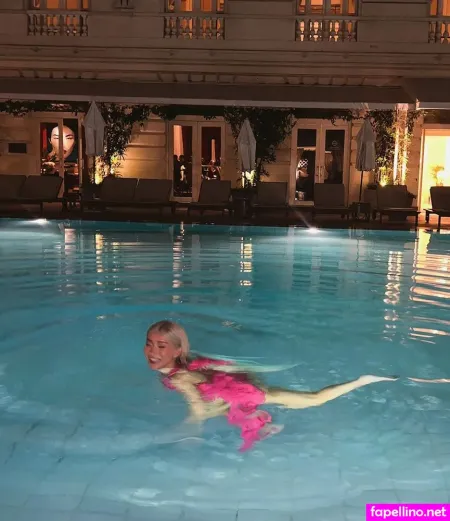 Nikitadragun OnlyFans Thumbnail #5ZswfqBuT2