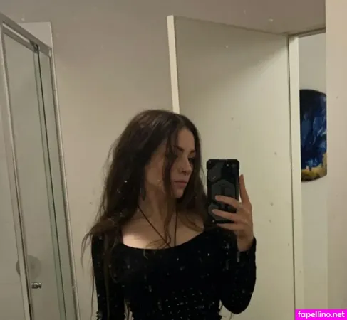 Nikitaeve05 OnlyFans Thumbnail #wQumXi5X0e