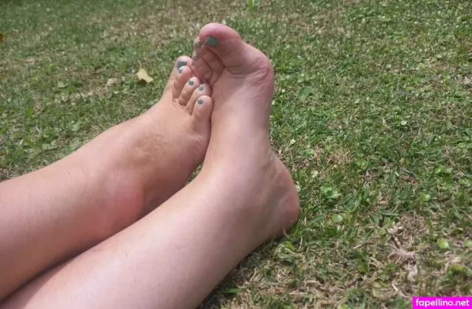 Nikitafeistyfeet OnlyFans Thumbnail #Sd8NRknPBB