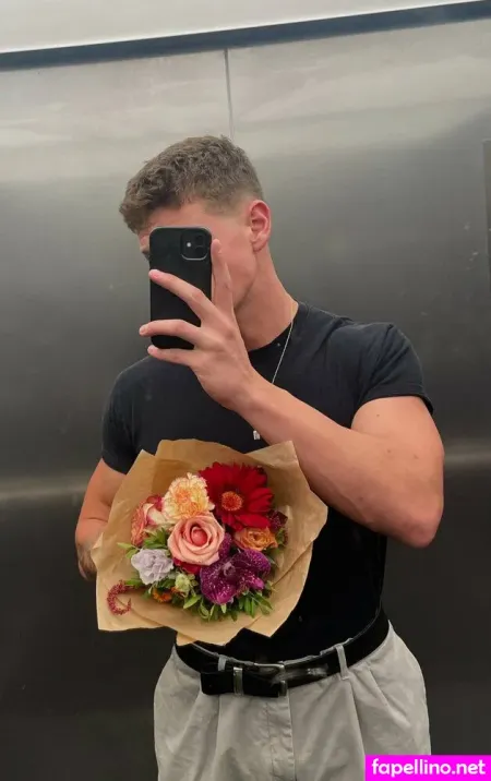 Nikitakinka OnlyFans Thumbnail #dVigVrIjLY