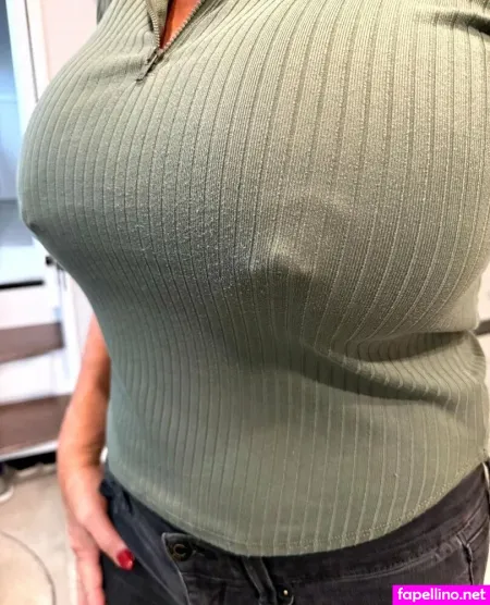 Nikitared36g OnlyFans Thumbnail #uwbRX7Z1Ux