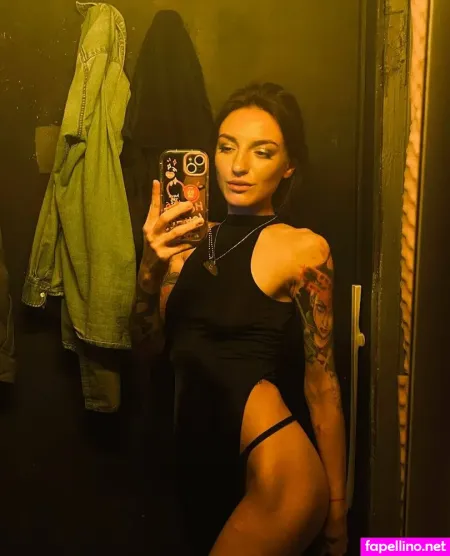 Nikkajinx OnlyFans Thumbnail #KAufkwgUua