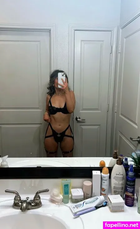 Nikki 444 2 OnlyFans Thumbnail #23Pdk7dPEy