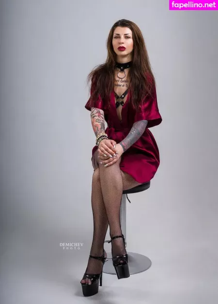 Nikki Bast OnlyFans Thumbnail #7i83TRUOUB